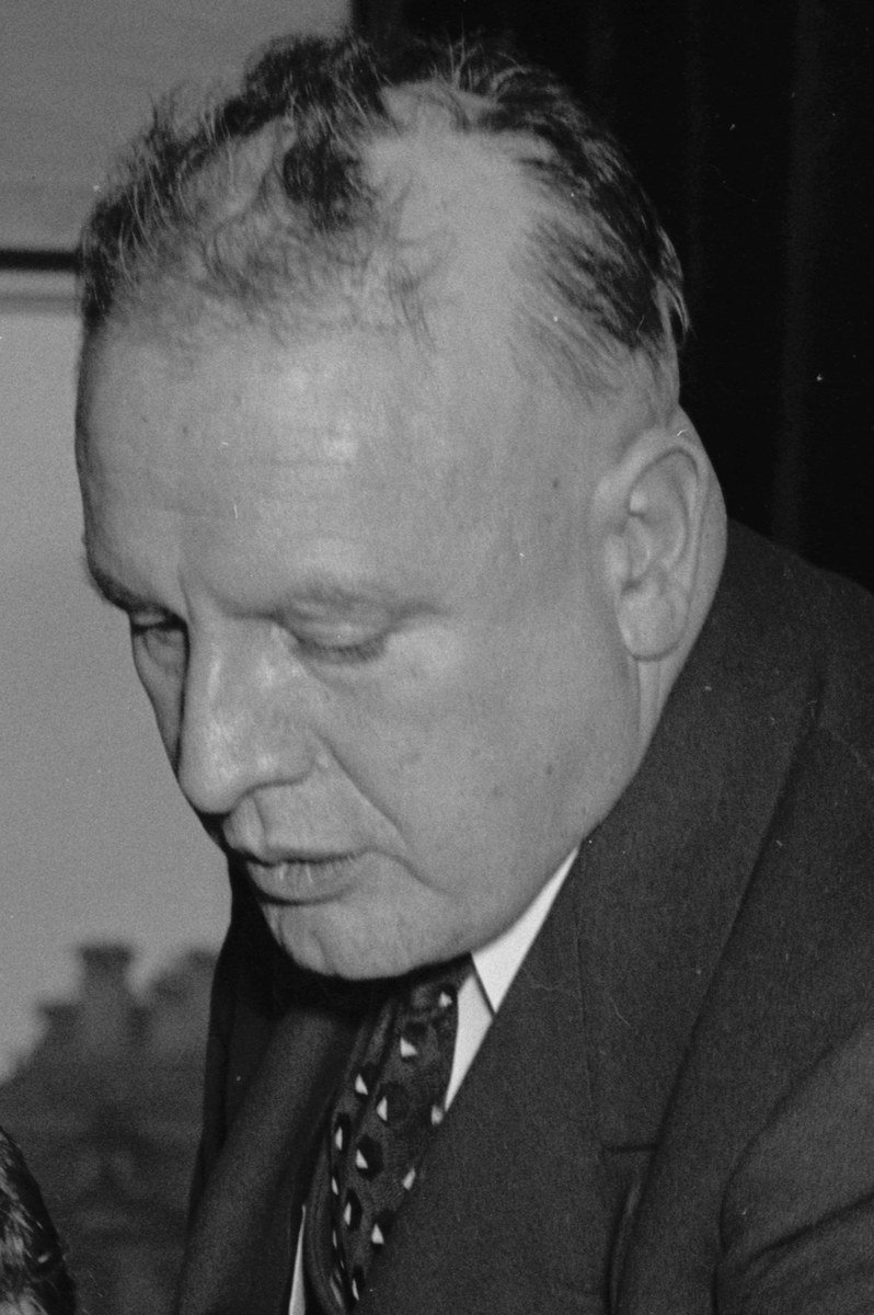 Portrait de Harry J. Anslinger, premier commissaire du Federal Bureau of Narcotics